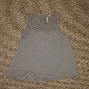 Tank top w/ open back